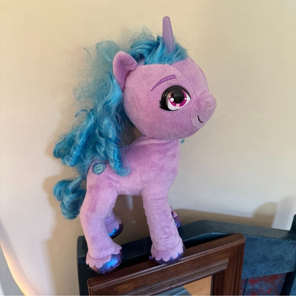 Hasbro My Little Pony MLP Purple Blue Sing Glow Izzy Untested Sold Out